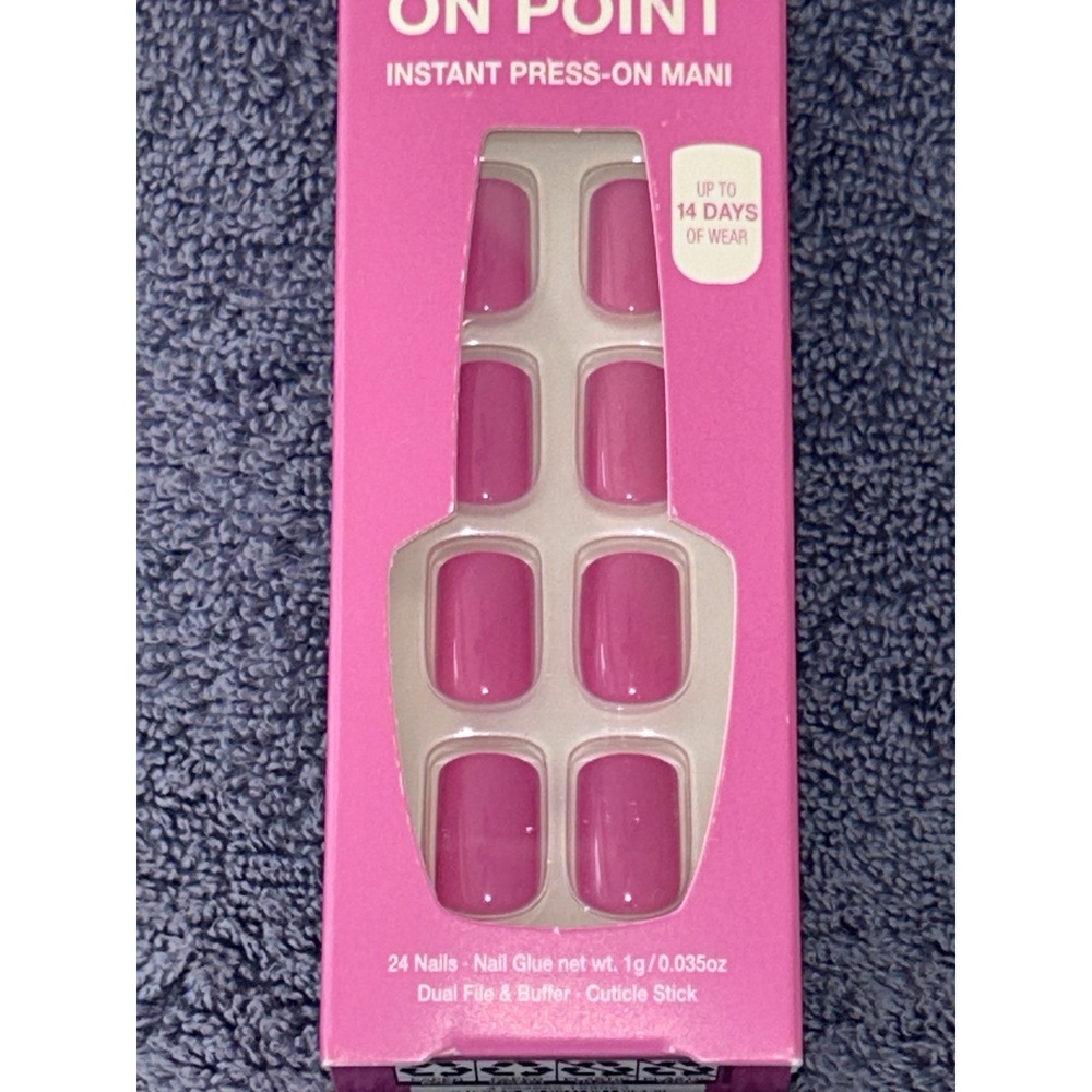 OPI On Point Lucky Lavender Instant Press-On Nails Short Length Mani 24